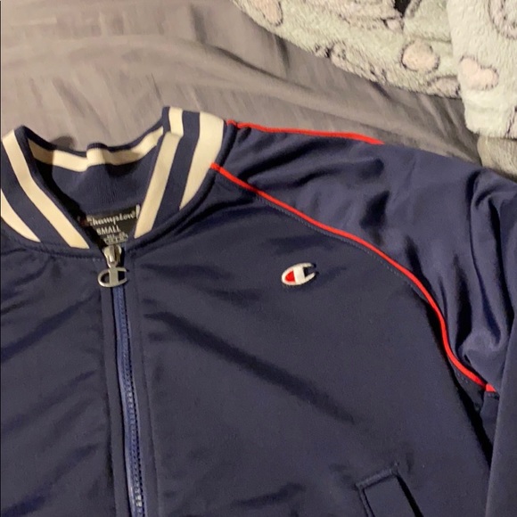 Champion crew neck sweater size small - Picture 6 of 10